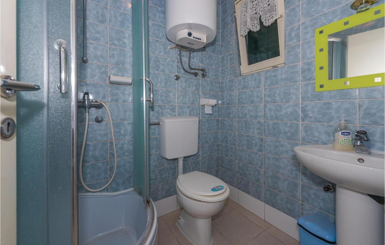 2 Bedroom Amazing Apartment In Rogoznica Rogoznica  Εξωτερικό φωτογραφία